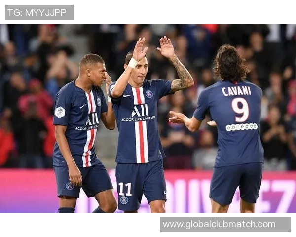 利物浦与皇马激战正酣文字直播全程回顾与精彩瞬间分析 利物浦与皇马激战正酣文字直播全程回顾与精彩瞬间分析