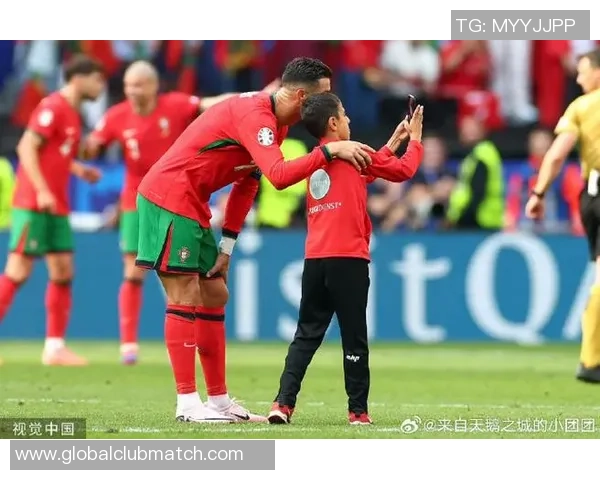 多特蒙德与波鸿精彩对决结果揭晓球迷热议赛场表现与未来展望 多特蒙德与波鸿精彩对决结果揭晓球迷热议赛场表现与未来展望